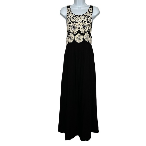 By Anthropologie Women's Black Sleeveless Maxi Dress w/ Cream Embroidery-  Medium